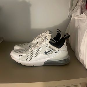 Nike Air Max 270